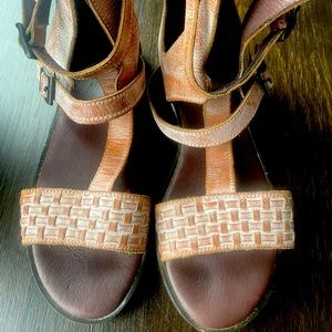 Roan gladiator sandals